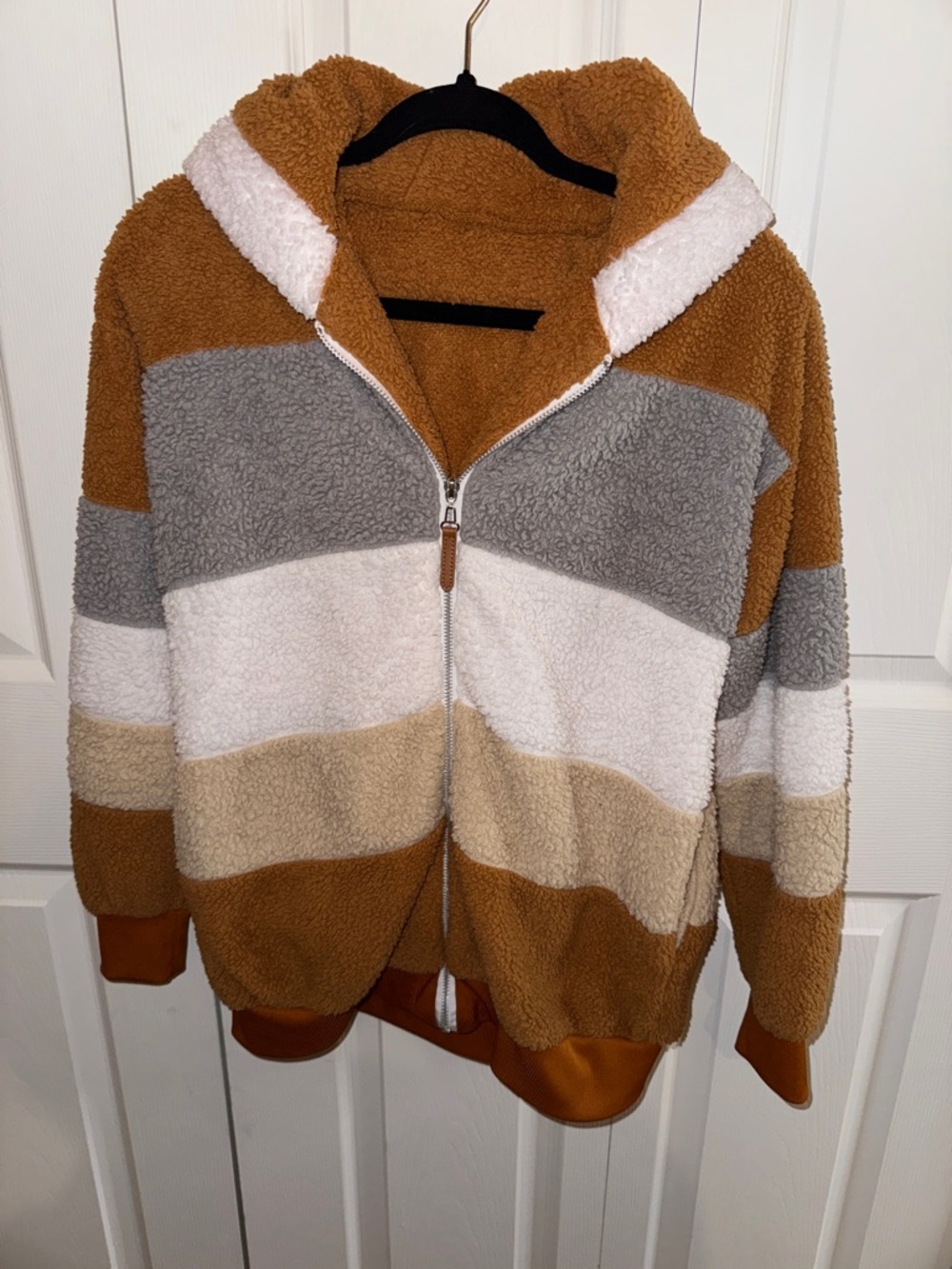 Cozy Sherpa Zip-Up Hoodie in Neutral Stripes